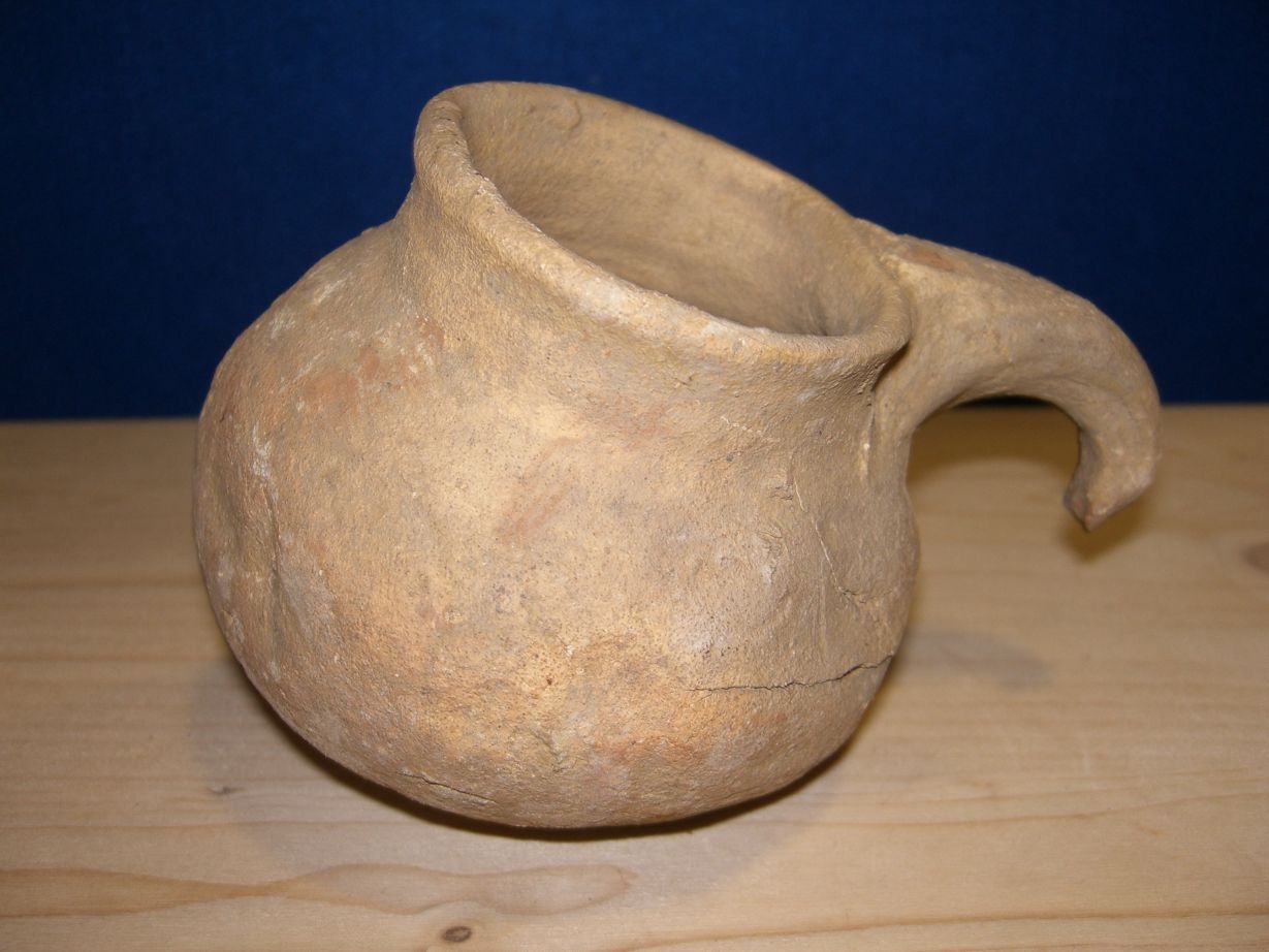 Stielkugeltopf 13. Jhdt